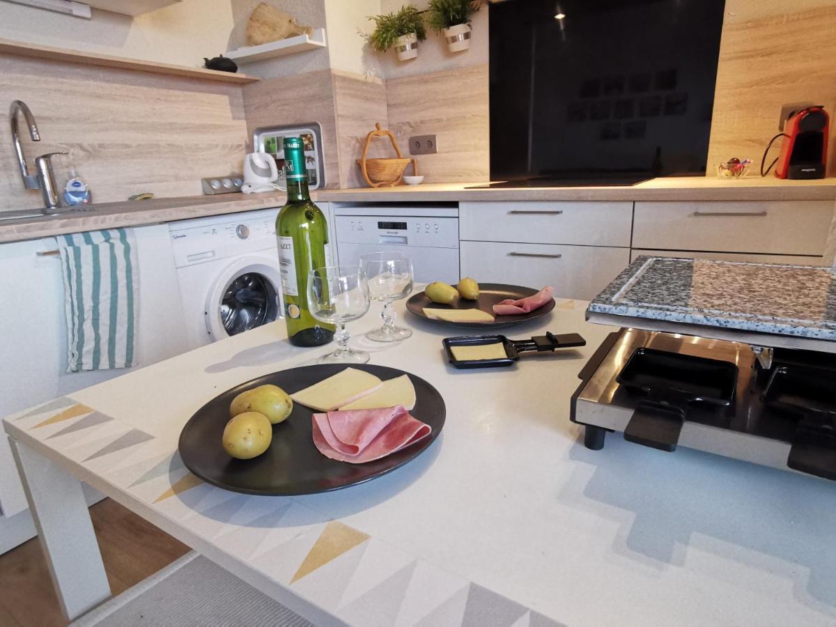 Le Duplex - Hyper Centre - Gare - Wifi - Netflix - Disney + Annecy Bagian luar foto