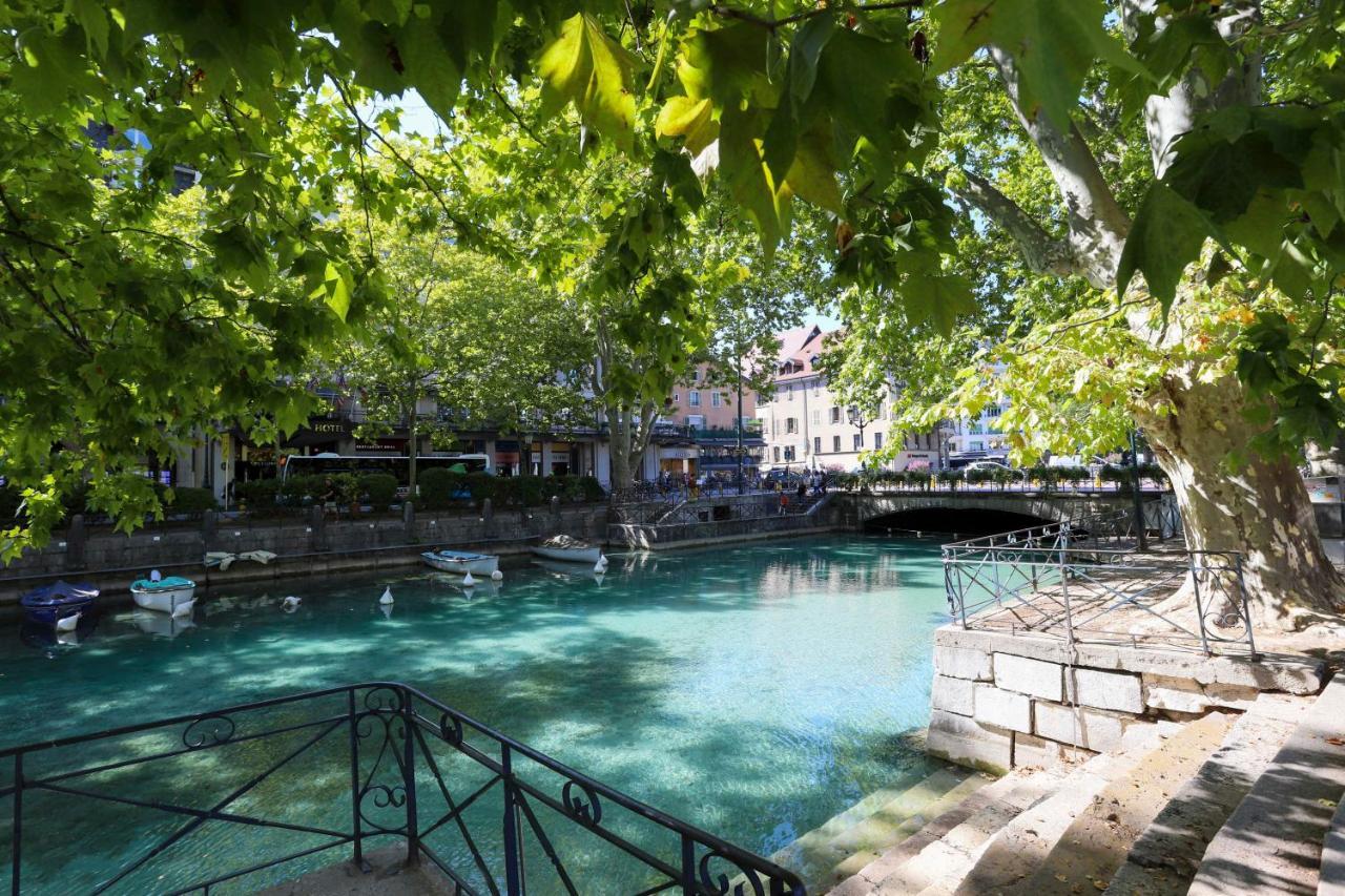 Le Duplex - Hyper Centre - Gare - Wifi - Netflix - Disney + Annecy Bagian luar foto