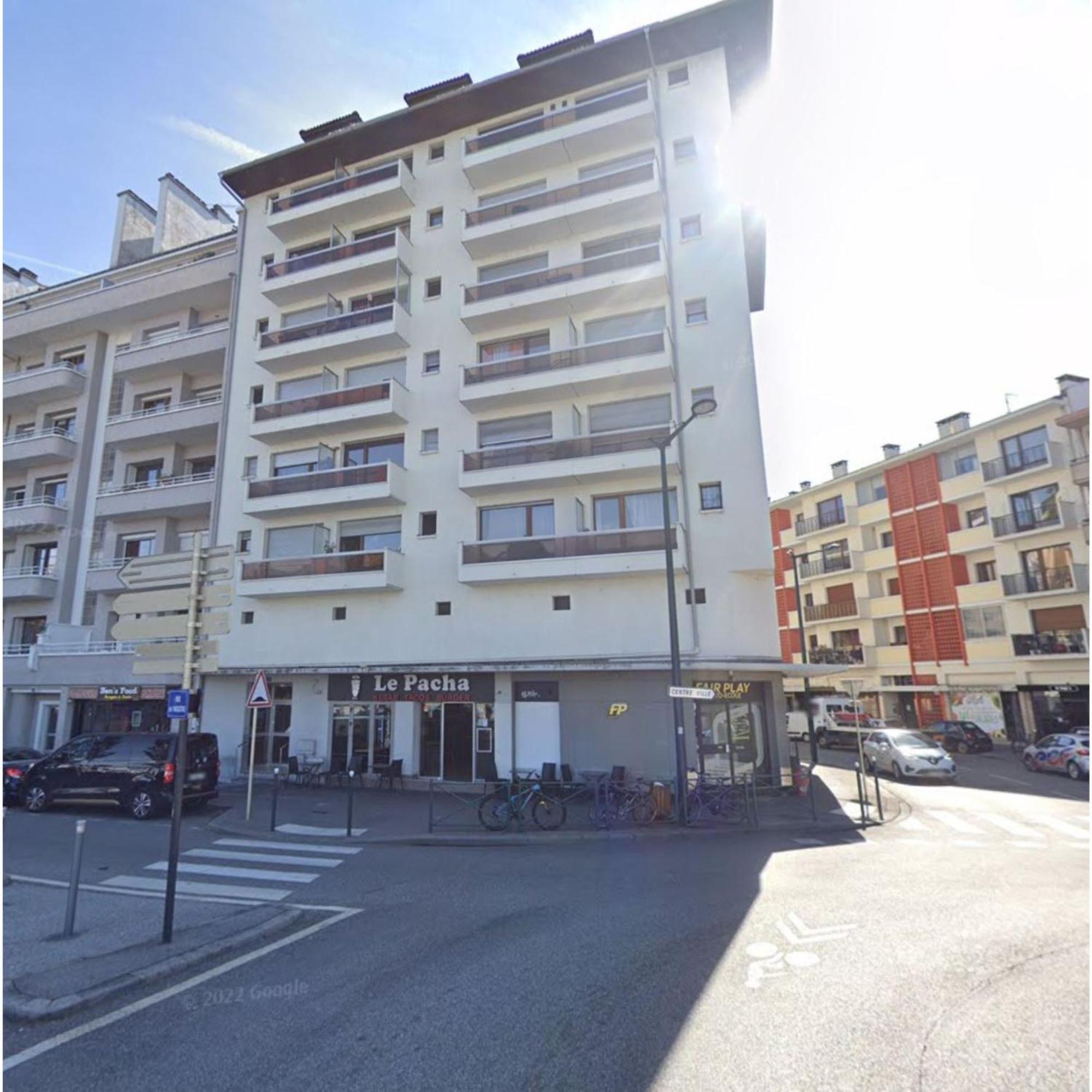 Le Duplex - Hyper Centre - Gare - Wifi - Netflix - Disney + Annecy Bagian luar foto
